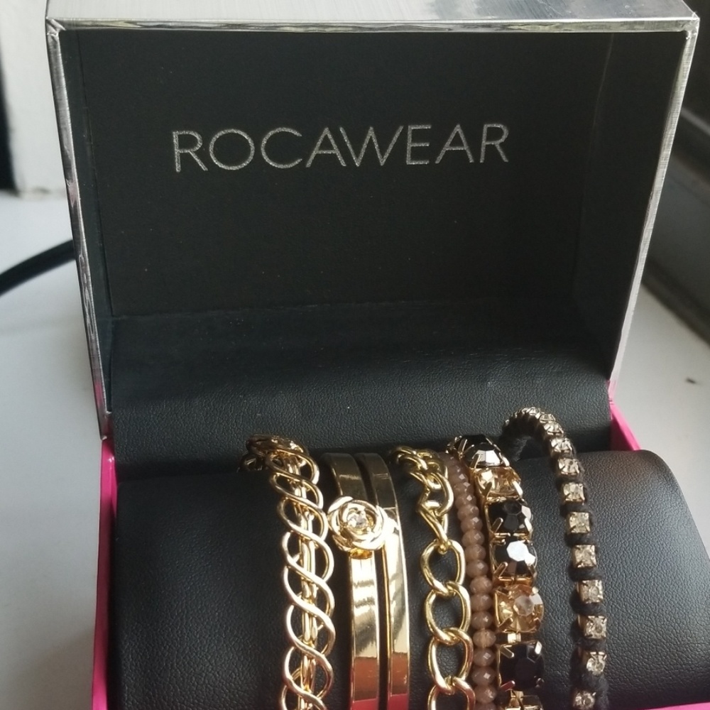 Rocawear and Kensie watch/bracelet set